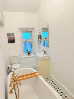 The Platform Penthouse - 3 Bedroom - Sleeps 6 - Saltburn-by-the-Sea - 2