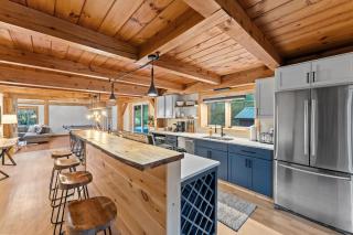 Beautiful chalet on 5 acres - 2 min to Village! Hot-Tub, Sauna, Fire Pit! - Ellicottville - 1