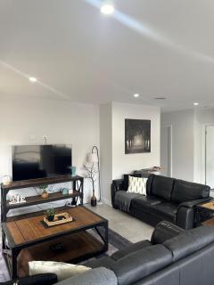 Lbarza New Exec 3BR Townhouse walk to shopping centre - 1