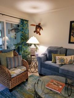 Tiki Hale Lua at the Surf and Racquet Club - 1