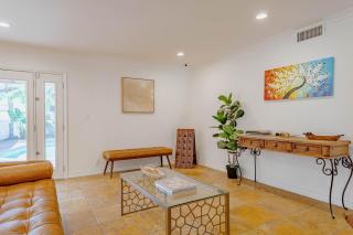 Cozy Home with Pool and Jacuzzi Minutes from Universal Studios - Los Angeles - 6