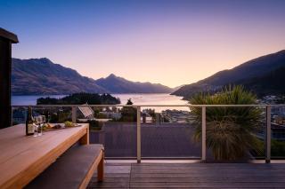 Villa Habeke- Lake Views- Gas Fire- AC- BBQ - Queenstown - 3