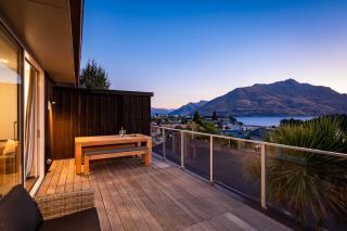Villa Habeke- Lake Views- Gas Fire- AC- BBQ - Queenstown - 5