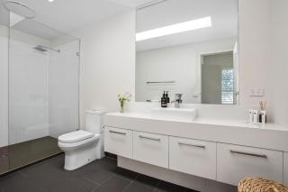 Grandview on Bayview Ideal for you - 2