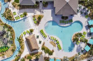 Stunning Storey Lake Resort and Game room - 3