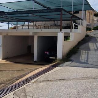 Seaside apartments with a swimming pool Pisak, Omis - 23884 - Pisak - 3