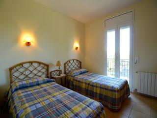 Villa in Garrigoles with private pool - Garrigolas - 4