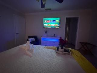 The Sunshine Nest in Lehigh - Lehigh Acres - 3