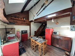 Gîte cosy à Saint-Bresson avec jardin privatif et WIFI - FR-1-583-316 - Saint-Bresson - 4