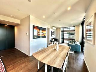 1BR with Balcony Close to Ferry by Zodiak Stays - 4