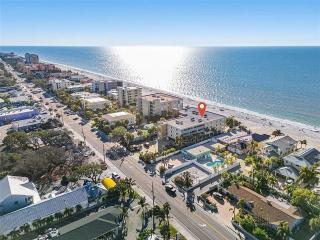 Wrap around Oceanfront - Clearwater Beach - 8