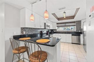 Wrap around Oceanfront - Clearwater Beach - 4