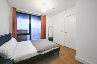 CANARY WHARF E14 MODERN 1 Bed APARTMENT HIGH SPEC - 4