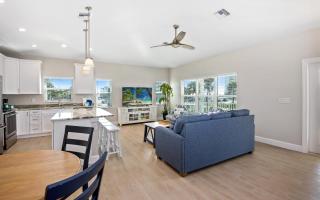 Bettys Beach House by Sun Palace Vacations - Fort Myers Beach - 4