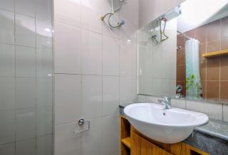 Brand New 1BR Apartment with City View at Atlanta Residences By Travelio - 5