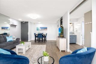 Waikiki Banyan Ocean View Close to Beach with Parking - Honolulu - 1
