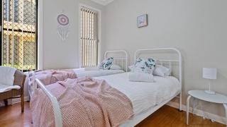 Coastal Getaway in Toowoon Bay by Central Coast Beach Breaks - 8