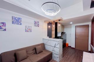 Best Choice and Restful 2BR Vida View Makassar Apartment By Travelio - Pampang - 2