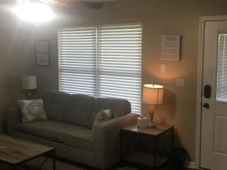 a cozy, quiet, rural hideaway close to everything3 - Sherwood - 2