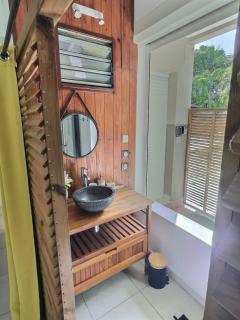 Joli T2 au Gosier avec Piscine Parfait pour Couple ou Famille, Plage à 5 Min - Le Gosier - 4