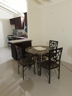 Savannah's Place, Drax Hall Manor - FREE Wifi, AC - Steer Town - 6