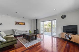 Heritage Charm - New Plymouth Holiday Home - 6