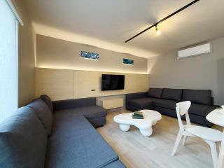 Reno bld - Modern 2-Story Apt Near Peace Park Sleeps 10 - Hiroshima - 7