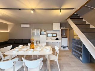 Reno bld - Modern 2-Story Apt Near Peace Park Sleeps 10 - Hiroshima - 1