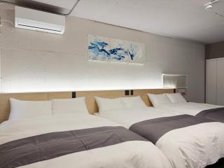 Reno bld - Modern 2-Story Apt Near Peace Park Sleeps 10 - Hiroshima - 2