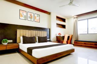 Super Townhouse Prahladnagar - Sarkhej - 5