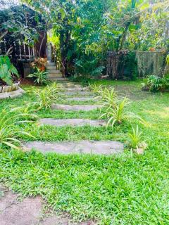 leon villa weligama - 1