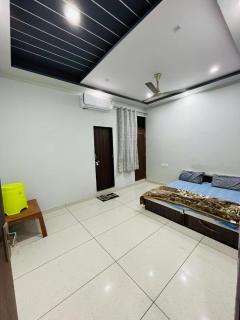 Shree Bhagya Laxmi Hotal & Restaurant - Jobner - 4
