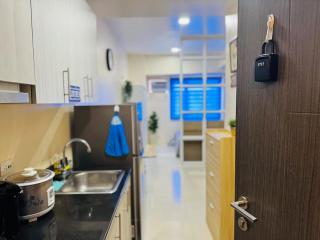 Condo Unit in Malate, Manila - Manila - 6
