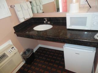 Sealamp Inn - Seaside - 2