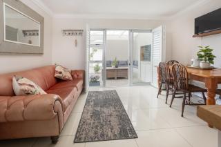 Tuis en Tevrede - 2 Bedroom Flat - 4