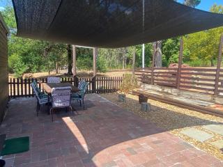 Emu Cottage - Deeside - 5