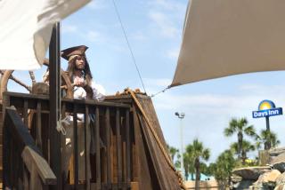 Days Inn by Wyndham Panama City Beach/Ocean Front - 7
