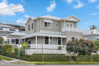 Offshore Beach House - Merewether - 0