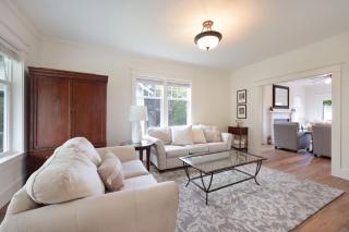 American Foursquare Craftsman Spacious and Light 4285 - Hood River - 7
