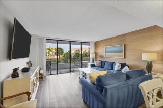 Anchorage Resort 2 Bedroom Condo 2nd Floor Community Pool 0883 - Siesta Key - 5