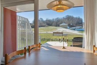 Newly Renovated Holiday Gem Near Beach And Nature - 7