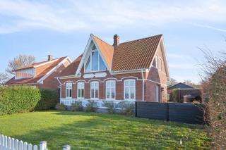 Holiday Home With Sea And Harbor View - Tranekær - 0