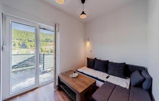 2 Bedroom Beautiful Apartment In Zuljana - 4