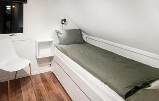 Lovely Apartment In Vanse With Wifi - 1