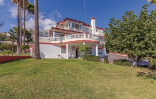 3 Bedroom Lovely Apartment In Malaga - Torremolinos - 4