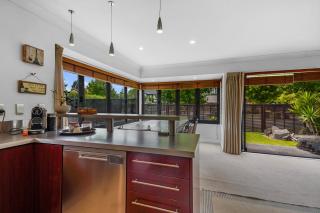 City and Nature - Holiday Home - Christchurch - 5
