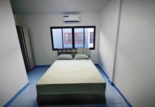 Near Bts Bangchan and Safari Townhouse one bedroom can cooking - Ban Bang Chan - 0