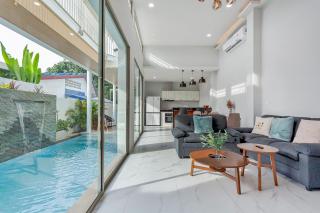 Classic Modern Pool Villas Rawai 3BR - 0