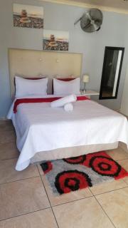 Tripple D Guest House - Bloemfontein - 0