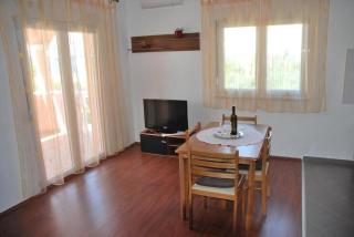 Ferienwohnung Für Vier Personen Mit Balkon - Sukošan - 5